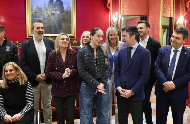 Recibimiento a Audrey Pascual en el Ayuntamiento Granada (GPMEDIA) Recibimiento a Audrey Pascual en el Ayuntamiento Granada (GPMEDIA)
