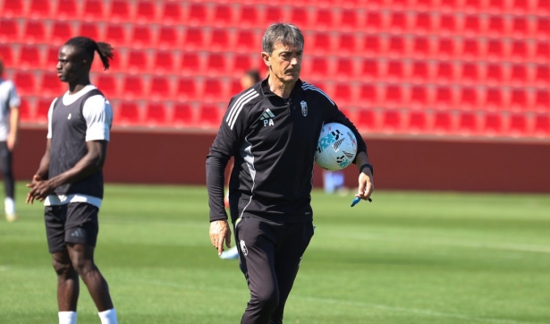 Pacheta no quiere que sus futbolistas se relajen (J. AZCOYTIA)