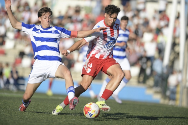 El Recre se marchó de vacío del Municipal de Armilla (GRANADA CF)