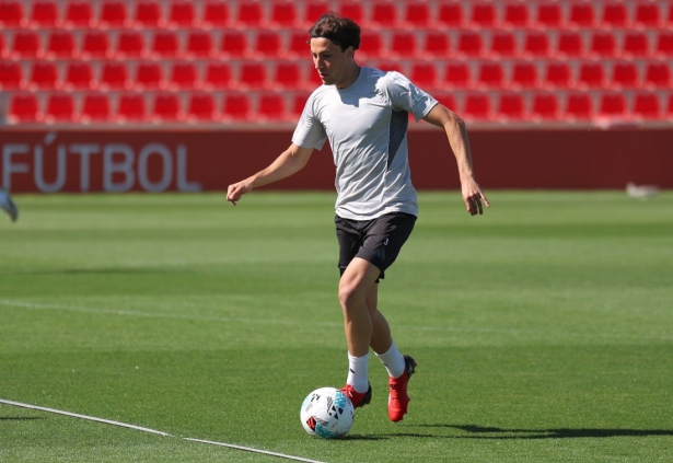 Hormigo actuará de lateral izquierdo (J. AZCOYTIA)