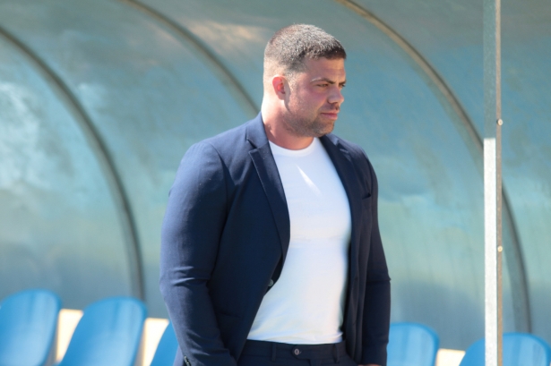 El entrenador del Guadix CF, Alberto Chacón 