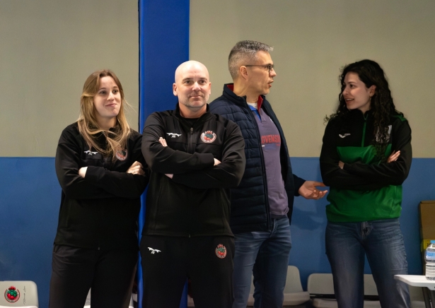 El entrenador del BM Ciudad de Granada, Pablo Perea 