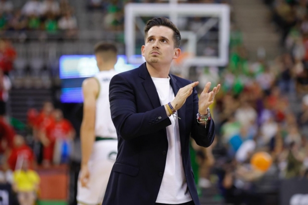 Arturo Ruiz no quiere sacar la calculadora por ahora (COVIRAN GRANADA)