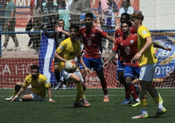 El Torre del Mar ha frenado al Motril (CD TORRE DEL MAR)
