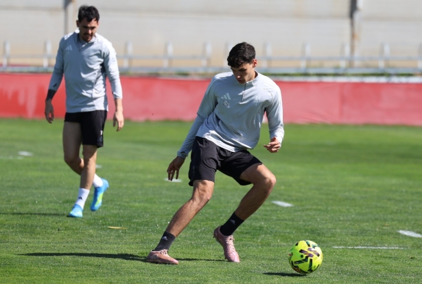 Flores estrena titularidad en Liga (J. AZCOYTIA)