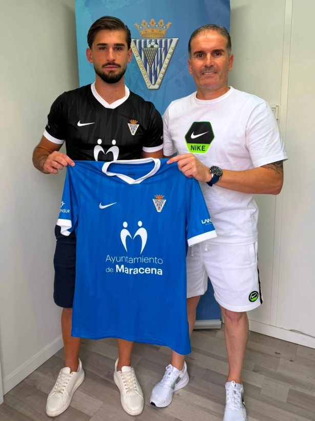 Javi Sánchez llega a las UD Maracena (UD MARACENA) Javi Sánchez llega a las UD Maracena (UD MARACENA)