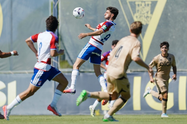 Marqués ha jugado sus primeros minutos con la camiseta del Granada (GRANADA CF) Marqués ha jugado sus primeros minutos con la camiseta del Granada (GRANADA CF)