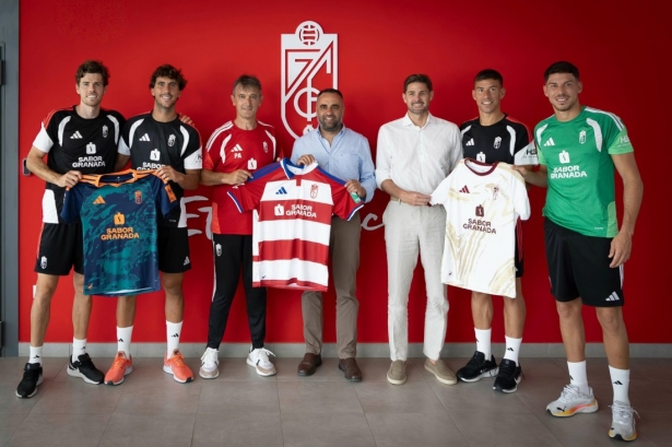 Sabor Granada, protagonista en las camisetas del Granada (DIPUTACIÓN DE GRANADA) Sabor Granada, protagonista en las camisetas del Granada (DIPUTACIÓN DE GRANADA)