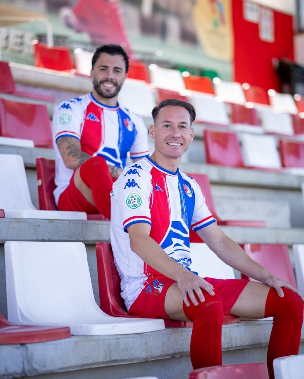El Arenas de Armilla estrenará en la Copa las nuevas equipaciones (ARENAS DE ARMILLA) El Arenas de Armilla estrenará en la Copa las nuevas equipaciones (ARENAS DE ARMILLA)