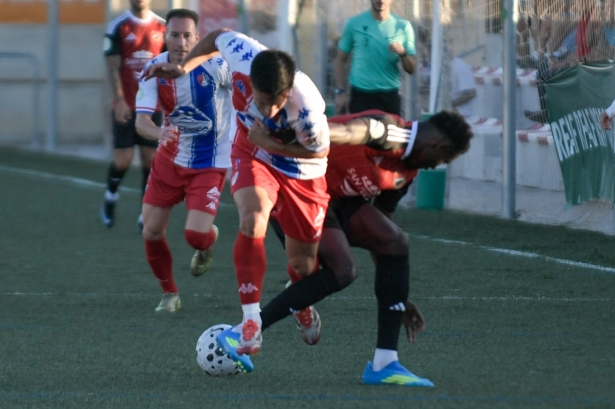 El Arenas de Armilla cayó en la tanda de penaltis (GPMEDIA) El Arenas de Armilla cayó en la tanda de penaltis (GPMEDIA)