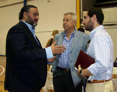 José Antonio Murado junto a Pablo García y Paco García Montero en el Pabellón de Albolote