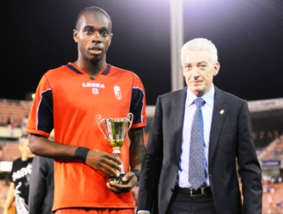 Nyom fue galardonado con el trofeo al mejor jugador. (BALDOMERO)