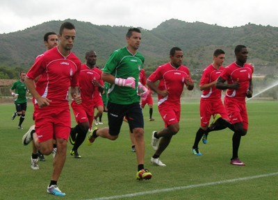 El Granada finaliza su concentración en La Manga el viernes. (GRANADA CF)