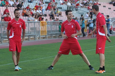 Dani Benítez, izquierda, no se ha ejercitado esta mañana. (DAVID HIDALGO)