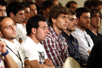 Los jugadores internacionales también respaldan la huelga