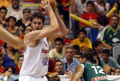 Pau Gasol en una acción en el encuentro de anoche ante Eslovenia