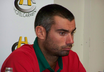 Edu Ruiz durante una comparecencia de prensa (GRJ)