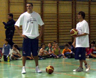 Aguilar y Fernández durante la visita (CBGRANADA.COM)