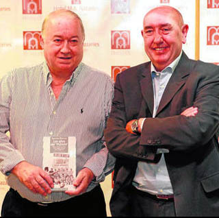 Enrique Porta junto a Ramón Ramos (GRANADA HOY)