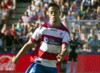 Dani Benítez disputó la recta final del encuentro lesionado 