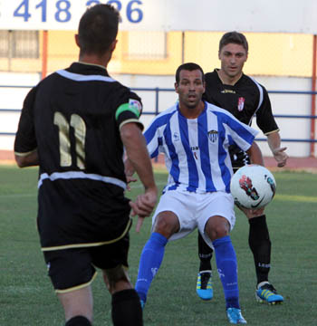 Siqueira podrá jugar el próximo sábado en Mestalla (ARCHIVO)