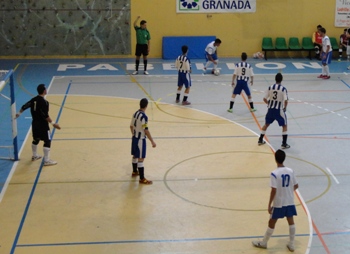 Los granadinos dominaron todos los aspectos del juego 