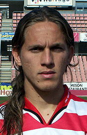 Raúl Heredia firmó el primer tanto Raúl Heredia firmó el primer tanto