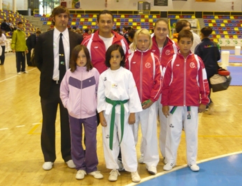 Miembros del Reina Isabel de Purullena