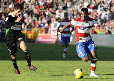 Uche en una jugada en el partido ante el Racing (BALDOMERO)