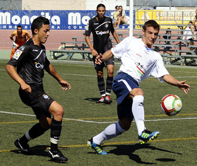 El Santa Fe perdió ante el Coria, rival directo. (ARCHIVO)
