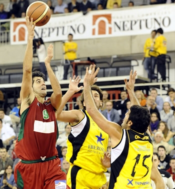 Francis Sánchez fue decisivo ante el Canarias con 16 puntos (BALDO)