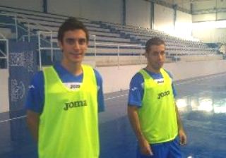Jugadores del filial en un entrenamiento con el Oxipharma