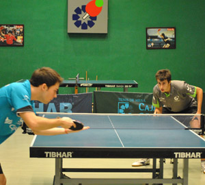 Momento del duelo entre Alejandro Calvo y Julio Reyes