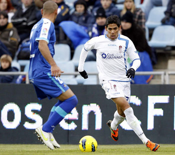 Franco Jara en una acción del encuentro (LAOPINIONDEGRANADA.ES)