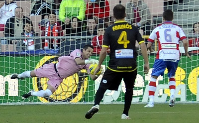 Roberto en una de sus intervenciones ante el Levante (BALDOMERO)