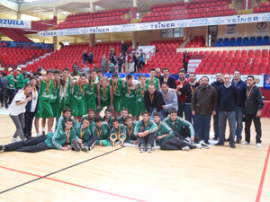 Los integrantes de la Selección Andaluza de baloncesto