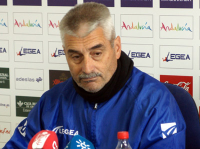 Fabri González, durante la rueda de prensa (VELASCO)