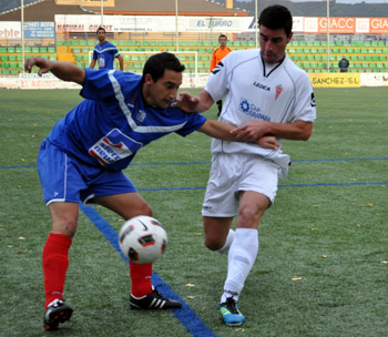 Felipe durante uno de sus últimos partidos con el Guadix