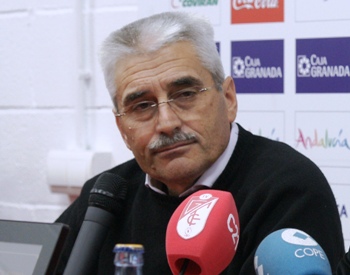 Fabri se despidió del Granada en rueda de prensa. (JOSÉ VELASCO)