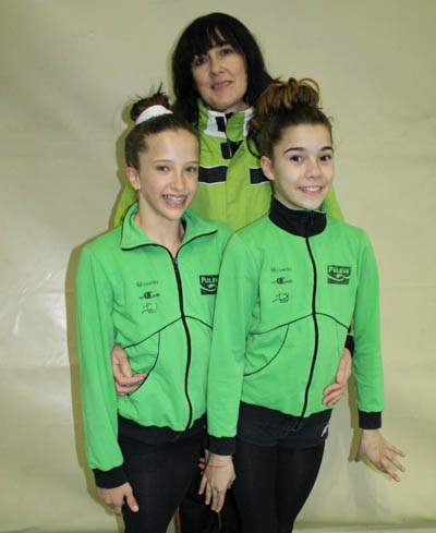 Adriana Rojas y Cati Benítez junto a Julia López