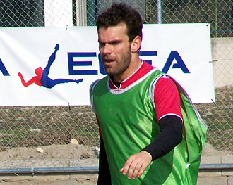 Ribeiro durante un entrenamiento con el Granada CF