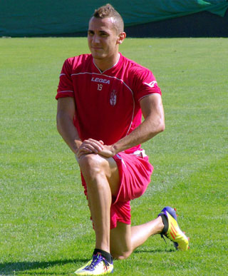 Yebda se ha lesionado en el entrenamiento. (GRJ)