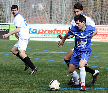 Em Monachil no encuentra el camino del triunfo