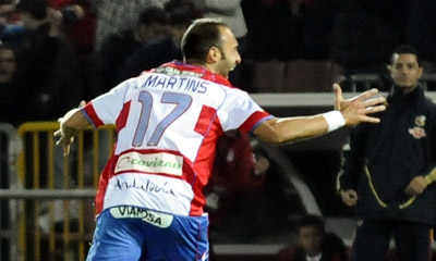 Martins, que se retiró lesionado, cumplirá partido de sanción (ARCHIVO)