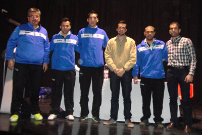 Los jugadores tras la charla-coloquio