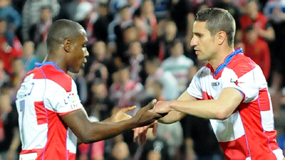 Ighalo y Geijo, durante el último partido en Los Cármenes. (BALDOMERO)