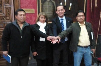 Antonio Granados junto a los organizadores del Campeonato
