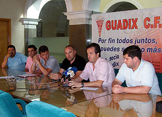Joaquin Onieva, presidente Guadix CF, presenta las medidas