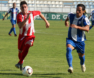 El Motril CF sumó la victoria en el derbi provincial (MUCHO DEPORTE)