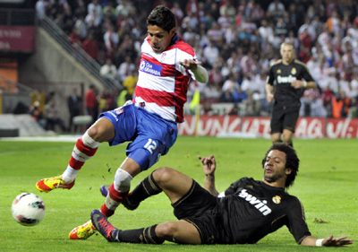 Jara, autor de gol local, salva la entrada de Marcelo (LAOPINIONDEGRANADA.ES)
